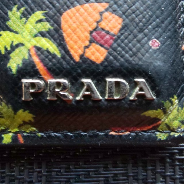 PRADA(プラダ)のプラダカードケース レディースのファッション小物(名刺入れ/定期入れ)の商品写真