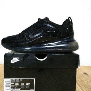 ナイキ(NIKE)のNIKE W AIR MAX 720 ナイキウィメンズエア マックス 720(スニーカー)