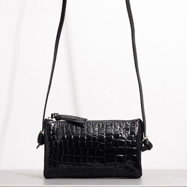 DEUXIEME CLASSE(ドゥーズィエムクラス)のYONFA osaifu bag(crocodile) レディースのバッグ(ショルダーバッグ)の商品写真