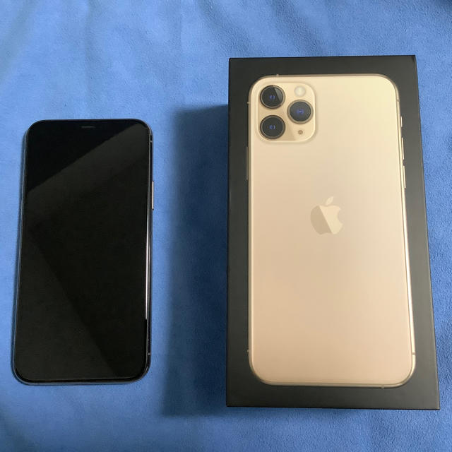 iPhone 11 Pro 256GB ゴールド SoftBank SIMフリー