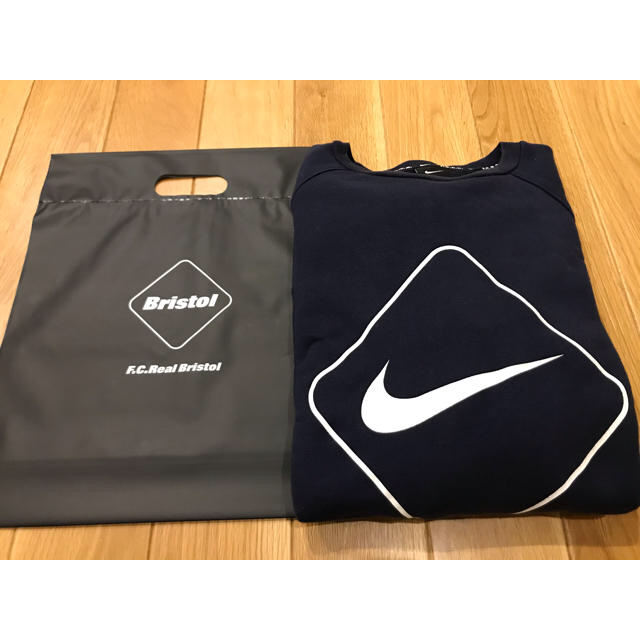 F.C.R.B.(エフシーアールビー)の FCRB NIKE EMBLEM CREWNECK SWEAT M NAVY メンズのトップス(スウェット)の商品写真