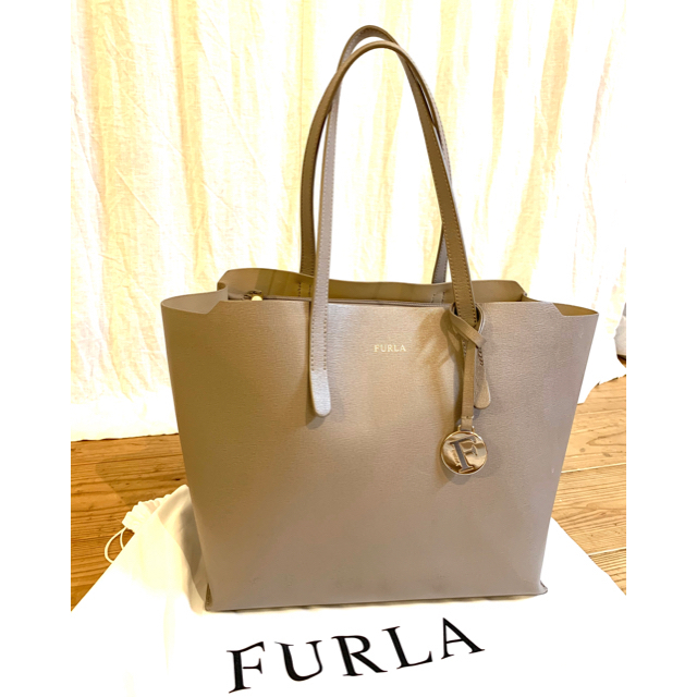 10/31出品終了 FURLA サリーM