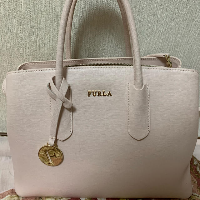 バッグFURLA フルラ ハンドバッグ♡TESSA