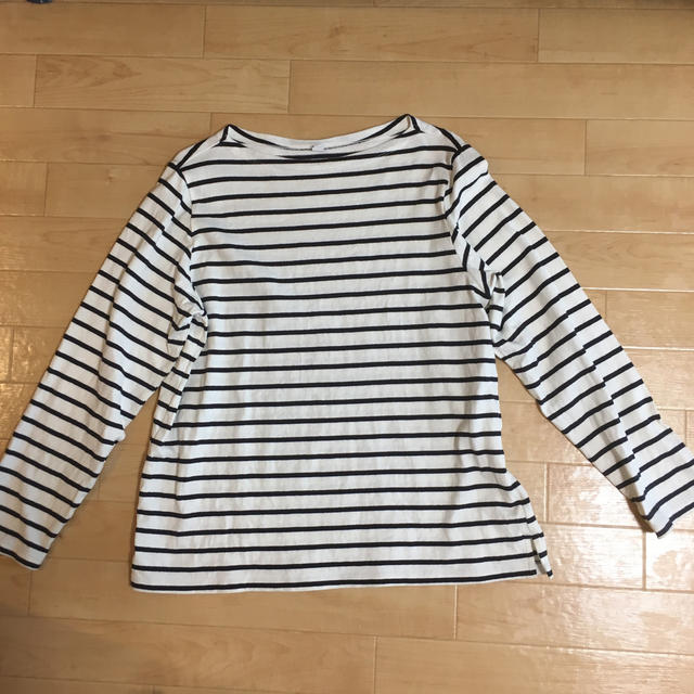 UNIQLO(ユニクロ)のユニクロ　ボートネック　ボーダーカットソー　　長袖　XL レディースのトップス(Tシャツ(長袖/七分))の商品写真