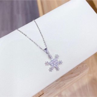 【最高級】雪 結晶 ネックレス シルバー ジルコニア クリスマス スノーフレーク(ネックレス)