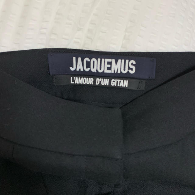 celine(セリーヌ)のJacquemus（ジャックムス）フレアパンツ　スラックス　セリーヌ　マルジェラ レディースのパンツ(クロップドパンツ)の商品写真