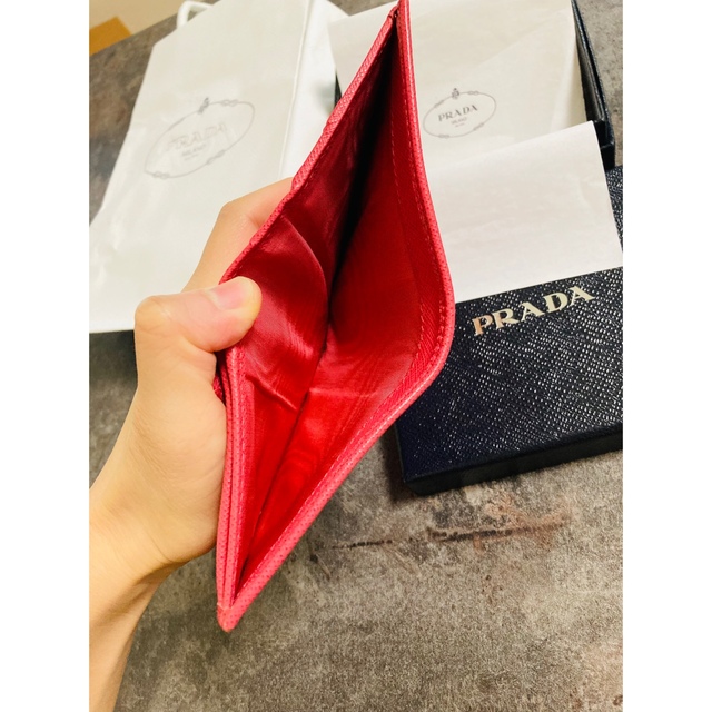 PRADA 財布 4