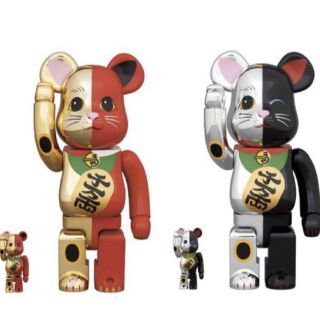 メディコムトイ(MEDICOM TOY)のBE@RBRICK 招き猫　金×赤 銀×黒 400% ベアブリック(その他)