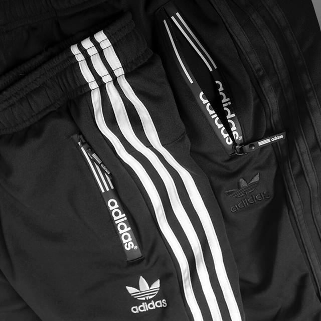 adidas(アディダス)のadidas アディダスオリジナルス スウェットパンツ Lサイズ メンズのパンツ(その他)の商品写真