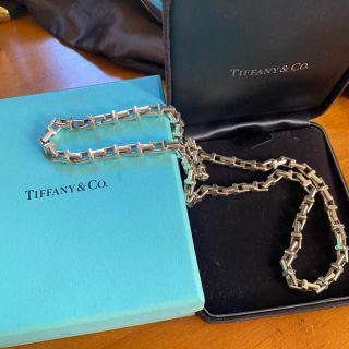 入手困難 TIFFANY ティファニー   黒