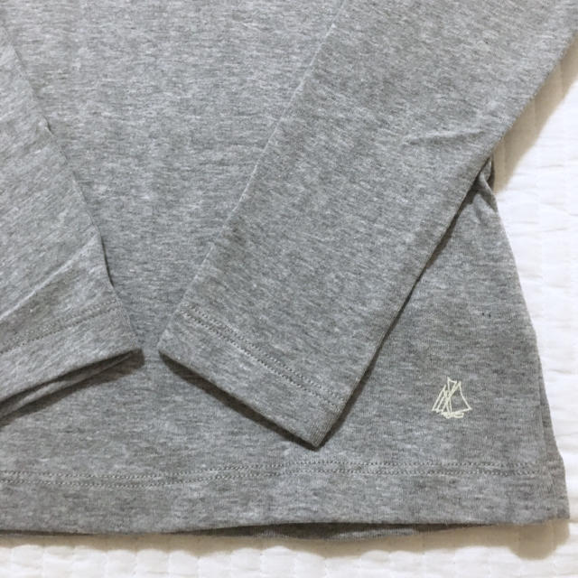 PETIT BATEAU(プチバトー)の＊ご専用＊ 新品未使用 プチバトー おまとめ キッズ/ベビー/マタニティのキッズ服男の子用(90cm~)(Tシャツ/カットソー)の商品写真