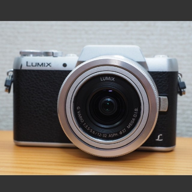 Panasonic(パナソニック)のPanasonic ミラーレス一眼 LUMIX　GF7 レンズキット スマホ/家電/カメラのカメラ(ミラーレス一眼)の商品写真