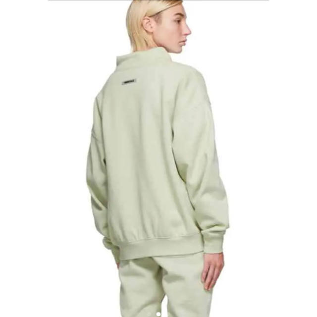 FEAR OF GOD(フィアオブゴッド)の新品 FOG Essentials モックネックスウェット　エッセンシャルズ メンズのトップス(スウェット)の商品写真