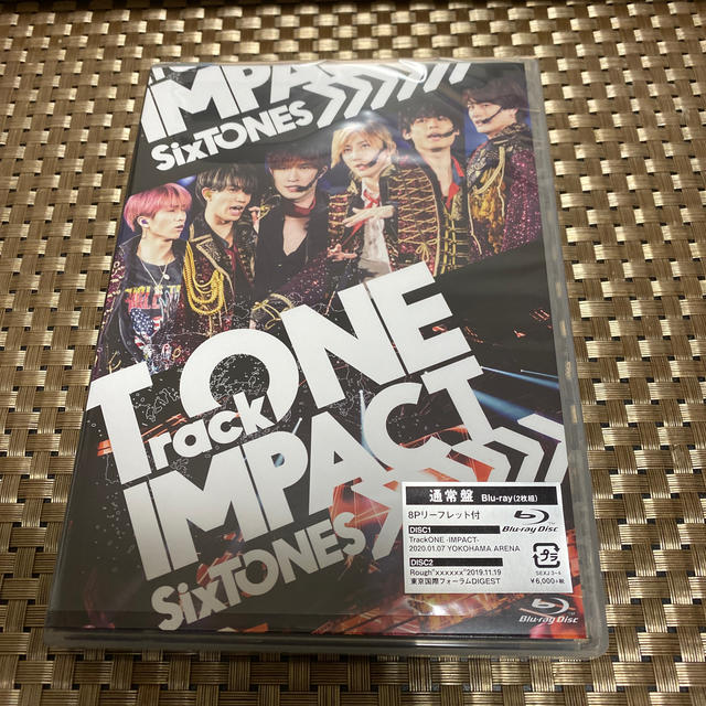 Johnny's(ジャニーズ)のTrackONE　-IMPACT- Blu-ray エンタメ/ホビーのDVD/ブルーレイ(ミュージック)の商品写真