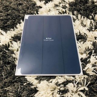 アイパッド(iPad)のiPad 9.7インチSmart CoverミッドナイトブルーMQ4P2FE/A(iPadケース)