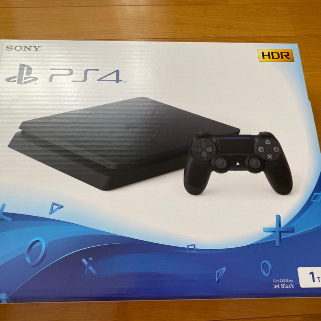 【新品未使用】　PS4本体　Jet Black1TB