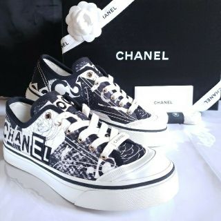 シャネル(CHANEL)のrakuma様専用 正規品 2020  CHANEL  スニーカー ココマーク(スニーカー)