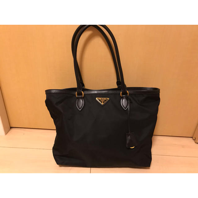 トートバッグ【美品】PRADA トートバッグ