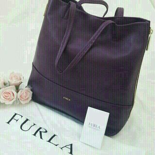 フルラ(Furla)の新品❤パープル柔らかバッグ(ハンドバッグ)