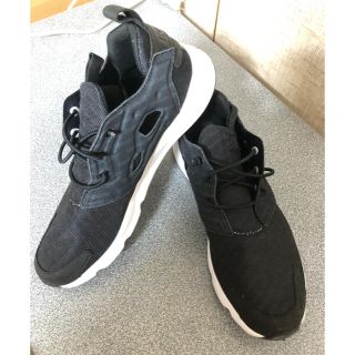 リーボック(Reebok)の【値下げ】Reebok リーボック　室内シューズ(26.5センチ)(シューズ)