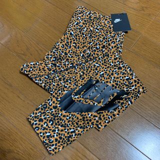 ナイキ(NIKE)のナイキ　レギンス  ヒョウ柄　XL(レギンス/スパッツ)