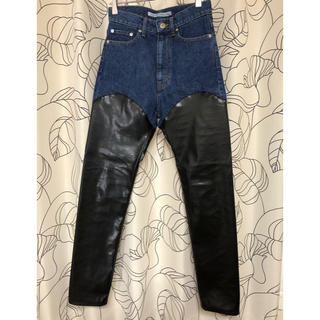 ジョンローレンスサリバン(JOHN LAWRENCE SULLIVAN)のDENIM&VEGAN LEATHER BI-COLOR PANTS(デニム/ジーンズ)