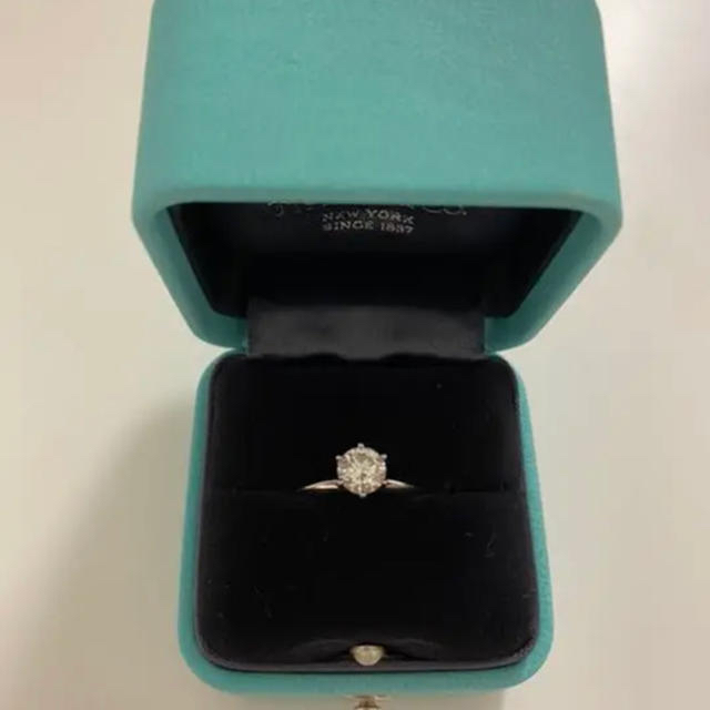 Tiffany ダイヤモンド　VS1 0.7カラット　婚約指輪　証明書付き