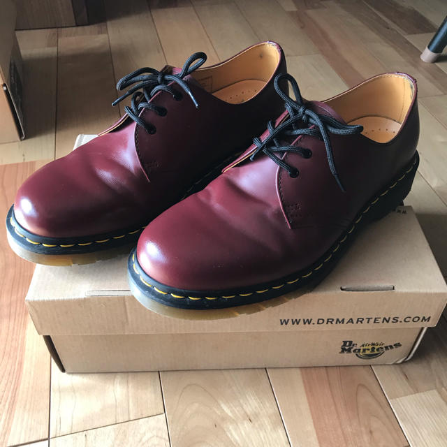 靴/シューズ美品　Dr.Martens  ドクターマーチン　チェリーレッド