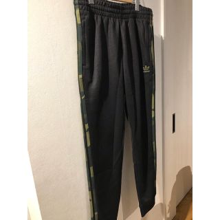 アディダス(adidas)の新品！adidas カモフラージュトラックパンツ CAMO TRACKPANTS(その他)