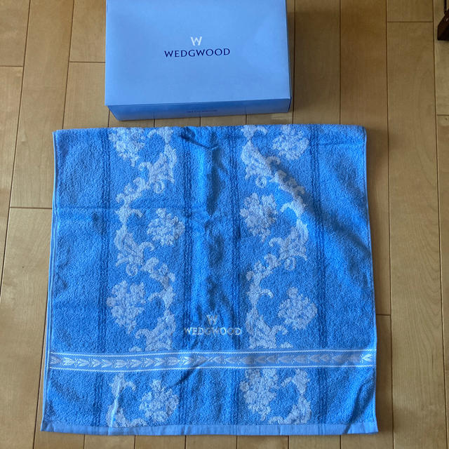 WEDGWOOD(ウェッジウッド)のWEDGWOOD ウエッジウッド　バスタオル　新品 インテリア/住まい/日用品の日用品/生活雑貨/旅行(タオル/バス用品)の商品写真