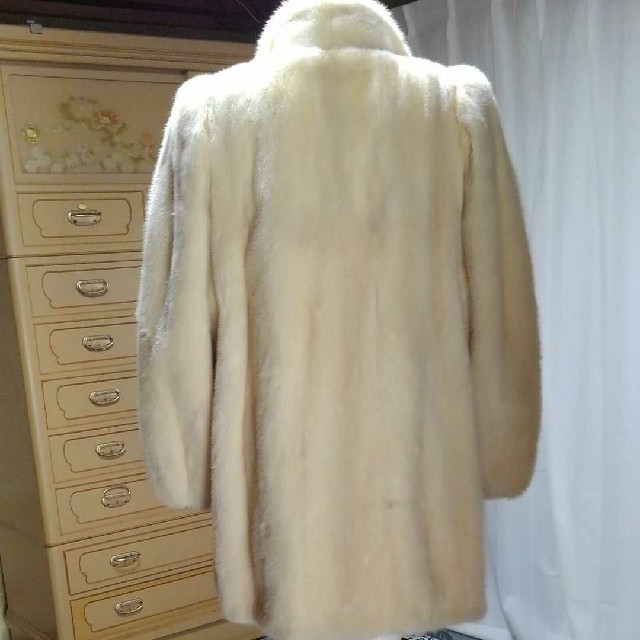 FOXEY(フォクシー)のフォクシー  パールミンクコート レディースのジャケット/アウター(毛皮/ファーコート)の商品写真
