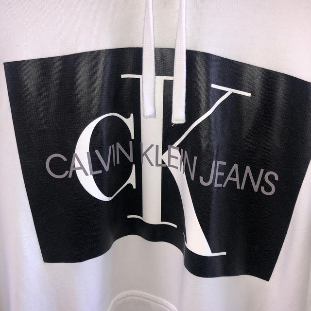 Calvin Klein(カルバンクライン)の新作カルバンクライン　パーカー メンズのトップス(パーカー)の商品写真