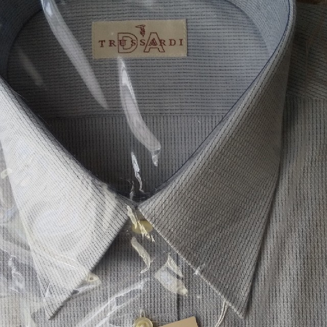 Trussardi(トラサルディ)のTRUSSARDI ワイシャツ メンズのスーツ(その他)の商品写真