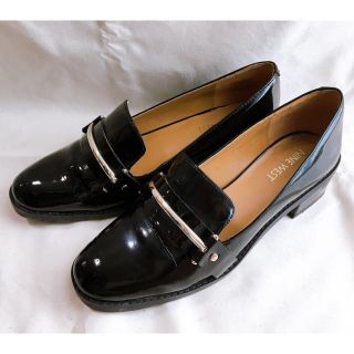 ナインウエスト(NINE WEST)のNINE WEST エナメル ビット付きローファー パンプス(ローファー/革靴)