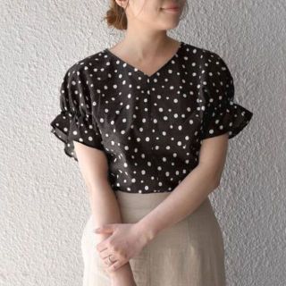 シップスフォーウィメン(SHIPS for women)のSHIPS any カフシャーリングドットブラウス 今季 20SS(シャツ/ブラウス(半袖/袖なし))