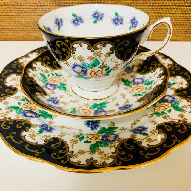 ROYAL ALBERT - ロイヤルアルバート 100周年記念 トリオの通販 by