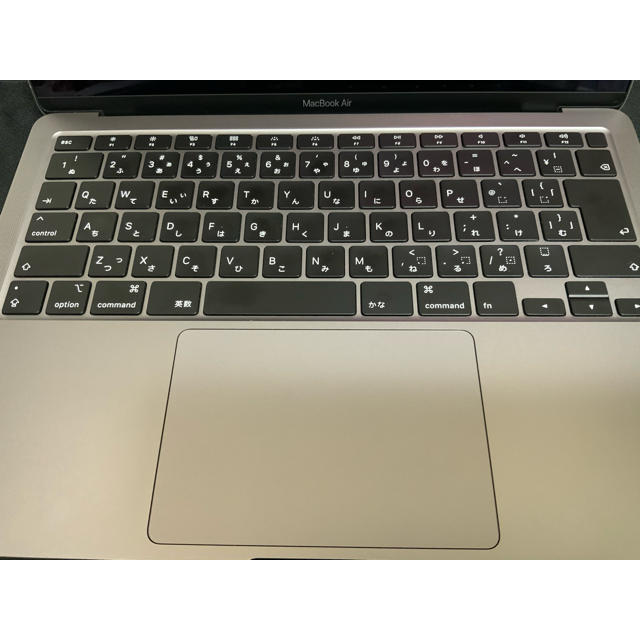 Apple(アップル)のMacbook Air 2020 core i3 8GB 256GB スマホ/家電/カメラのPC/タブレット(ノートPC)の商品写真