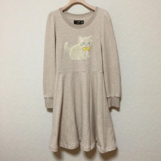 フランシュリッペ(franche lippee)のねこスウェットワンピース(ひざ丈ワンピース)