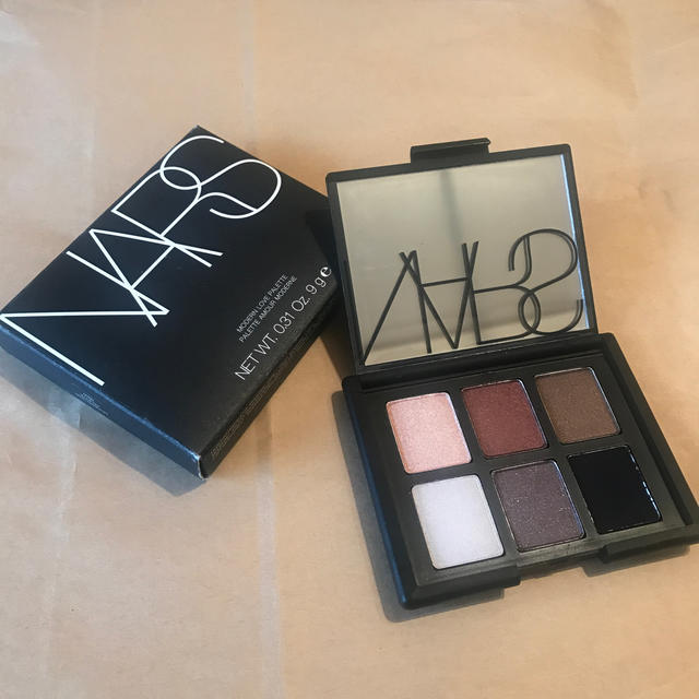 NARS(ナーズ)の【限定、新品・未使用】NARS アイシャドーパレット コスメ/美容のベースメイク/化粧品(アイシャドウ)の商品写真