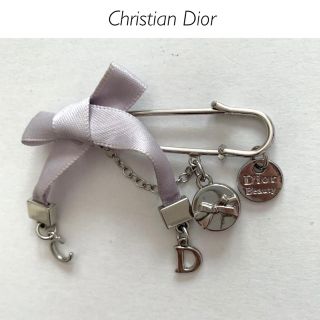 クリスチャンディオール(Christian Dior)のChristian Dior リボン付き　ブローチ(ブローチ/コサージュ)