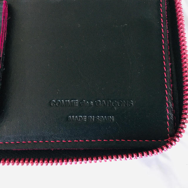 COMME des GARCONS(コムデギャルソン)の【★良品★希少！】COMME des GARCONS ZIP PINK 長財布  メンズのファッション小物(長財布)の商品写真