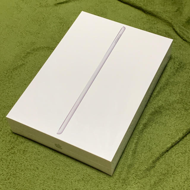 【再出品】iPad 第8世代　MYLE2J/A 128GB シルバー