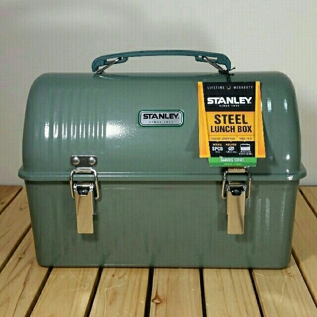 Stanley(スタンレー)の■新品　未使用■スタンレー　ランチボックス　10QT 9.4L　グリーン　緑 スポーツ/アウトドアのアウトドア(食器)の商品写真