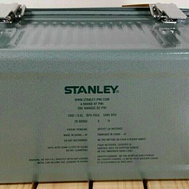 Stanley(スタンレー)の■新品　未使用■スタンレー　ランチボックス　10QT 9.4L　グリーン　緑 スポーツ/アウトドアのアウトドア(食器)の商品写真