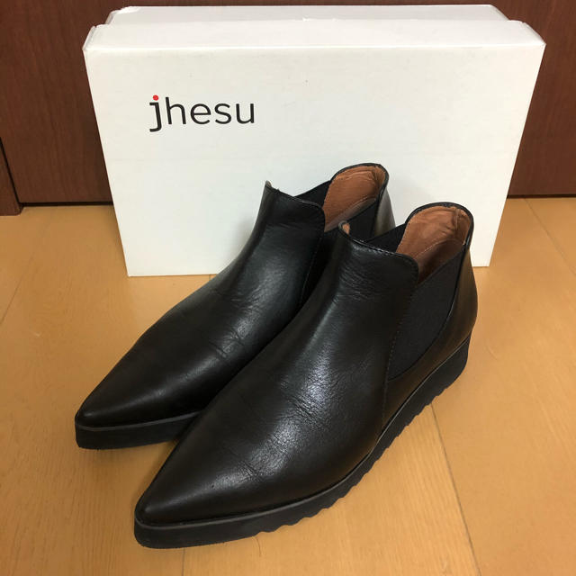 LUCA(ルカ)のjhesu サイドゴアブーツ　LUCA購入 レディースの靴/シューズ(ブーツ)の商品写真