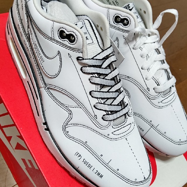 NIKE(ナイキ)のkixsix付 NIKE AIR MAX 1 TINKER SKETCH メンズの靴/シューズ(スニーカー)の商品写真