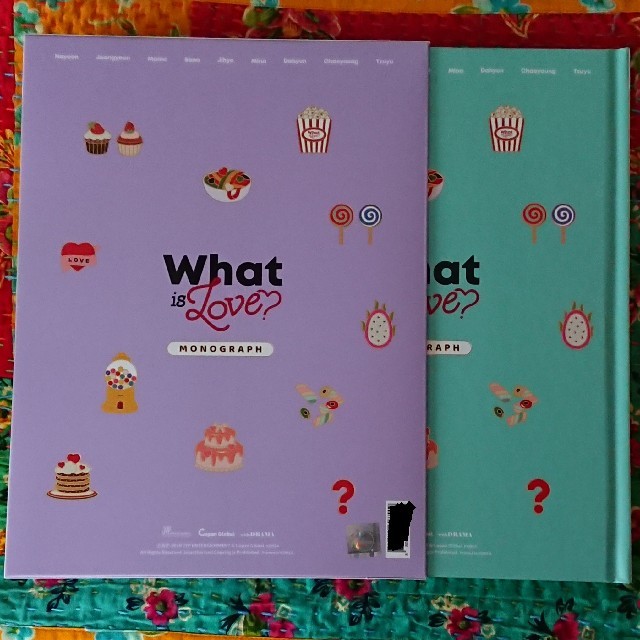 TWICE　What is Love？　MONOGRAPH　本　BOOK