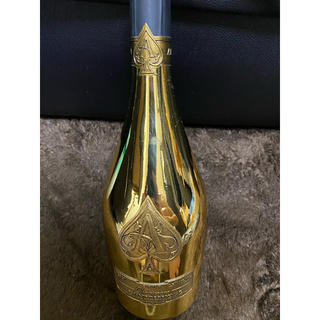 アルマンドバジ(Armand Basi)のアルマンド　ゴールド　箱つき(シャンパン/スパークリングワイン)