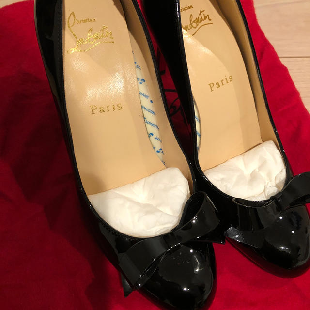 Christian Louboutin(クリスチャンルブタン)の美品　クリスチャンルブタン　パンプス レディースの靴/シューズ(ハイヒール/パンプス)の商品写真