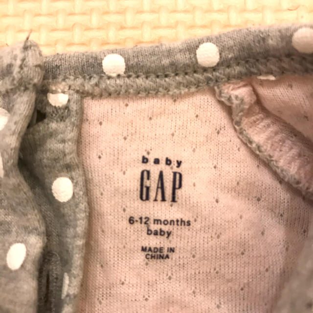 babyGAP(ベビーギャップ)のbabyGAP ねこロンパース 70 キッズ/ベビー/マタニティのベビー服(~85cm)(ロンパース)の商品写真